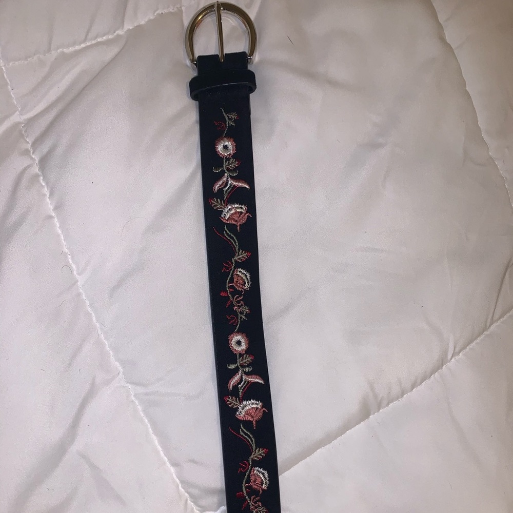 Small Floral Belt